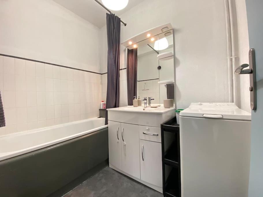 Apartment Grand F3 Tres Lumineux, Proche Gare, Avec Parking Proudhon Clermont-Ferrand